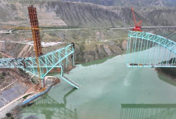 12 Killed As Under-Construction Bridge Breaks Into Two In Northwest China 12 Killed As Under-Construction Bridge Breaks Into Two In Northwest China